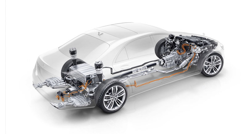 باتری خودروی بنز سدان S560e به سرعت شارژ شده و ظرفیت بالا و برد تماما برقی حدود 25 کیلومتر دارد