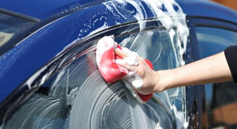 اهمیت استفاده از شامپو در نظافت خودرو